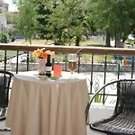 Agni -enoikiazomena Diamerizmata Apartmanhotel 3*