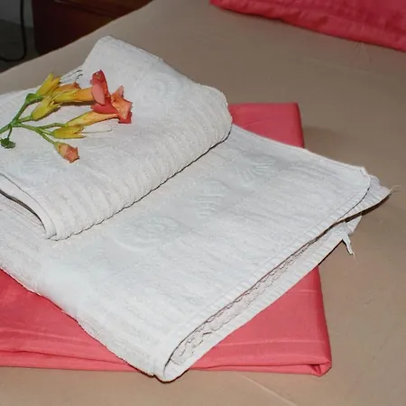 Agni -enoikiazomena Diamerizmata Aparthotel *