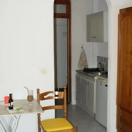Aparthotel Agni -enoikiazomena Diamerizmata *