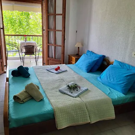 Agni -enoikiazomena Diamerizmata Aparthotel Kallithea (Chalkidiki)