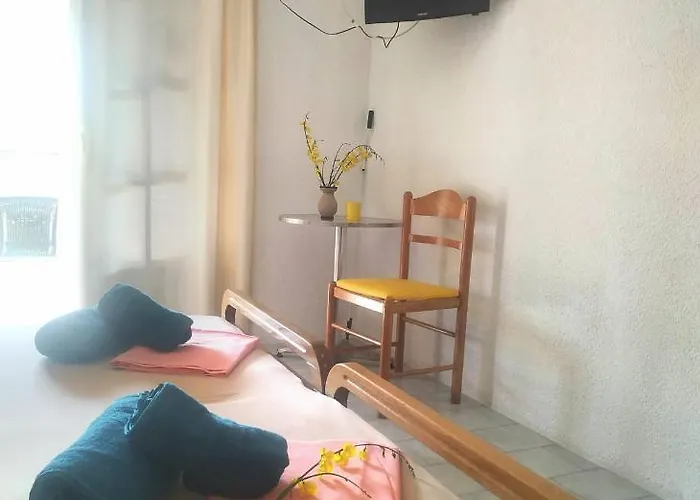 Agni -enoikiazomena Diamerizmata Aparthotel