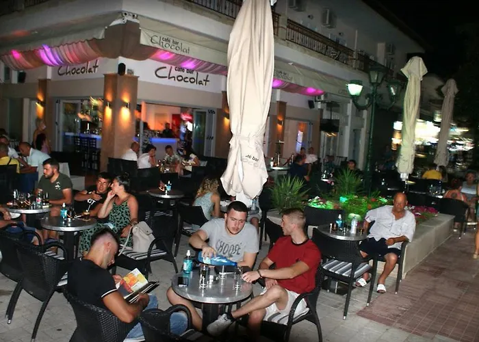 Апарт-отель Agni -enoikiazomena Diamerizmata Kallithea (Chalkidiki)