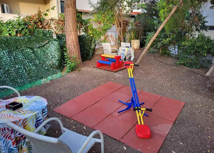 Agni -enoikiazomena Diamerizmata Апарт-отель 3*