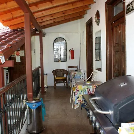 Agni -enoikiazomena Diamerizmata Hotel apartamentowy 3*
