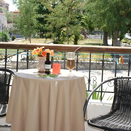 Agni -enoikiazomena Diamerizmata Hotel apartamentowy 3*