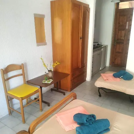 Agni -enoikiazomena Diamerizmata Hotel apartamentowy Kallithea (Chalkidiki)