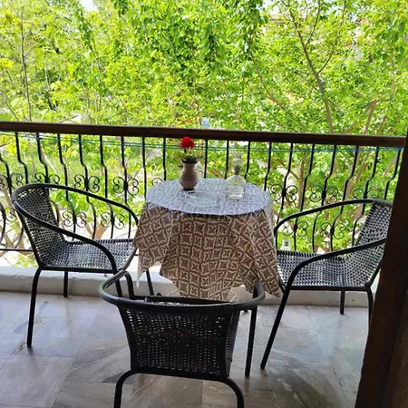 Hotel apartamentowy Agni -enoikiazomena Diamerizmata 3*