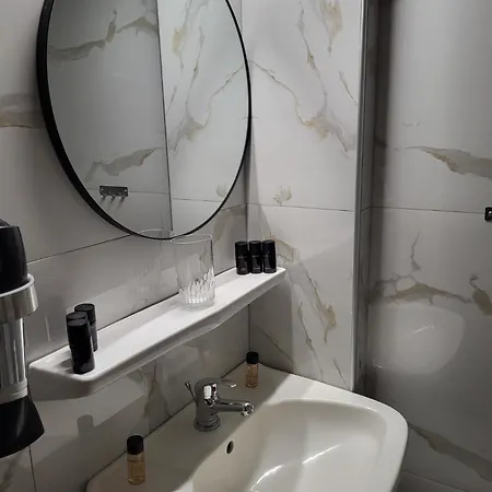 Agni -enoikiazomena Diamerizmata Apart Otel Kallithea (Chalkidiki)