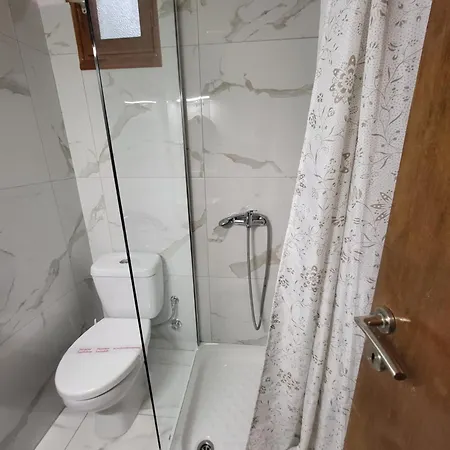 Apart Otel Agni -enoikiazomena Diamerizmata 3*