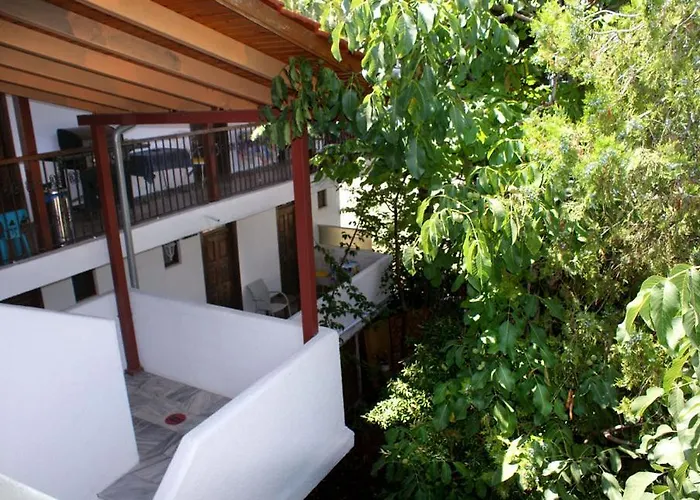 Aparthotel Agni -enoikiazomena Diamerizmata Kallithea (Chalkidiki)